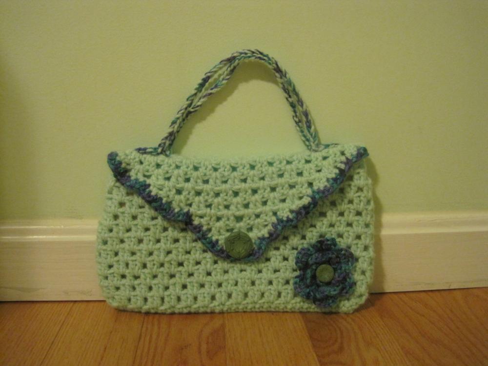 hand crochet purse - small - light green (P8)