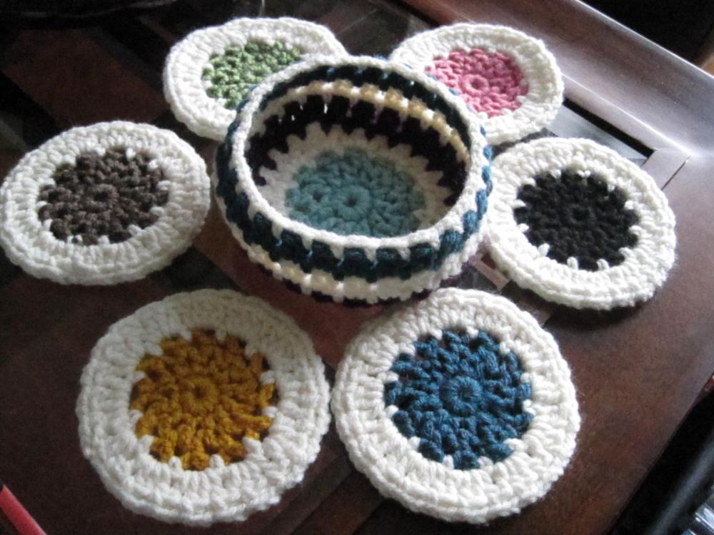 Set of 6 cup coasters with a basket (CC4)